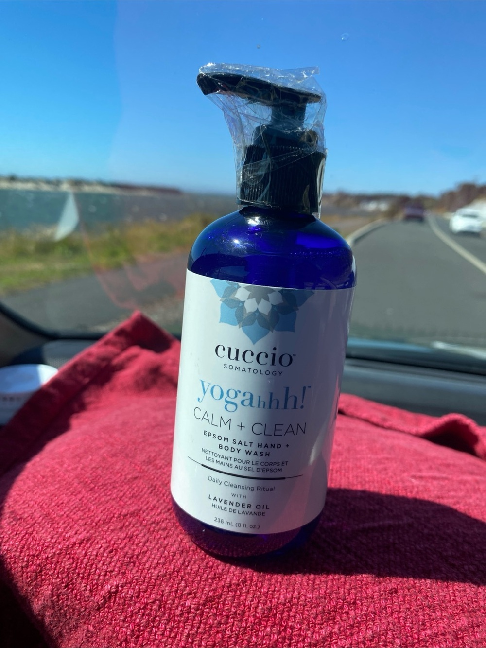 cuccio Somatology yogahhh! Calm & Clean Body Wash 8oz NEW